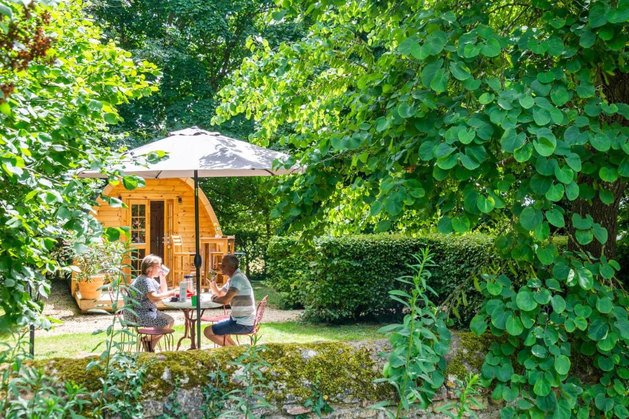 Cabane en bois avec bain nordique Asnieres-sur-Vegre Extérieur photo