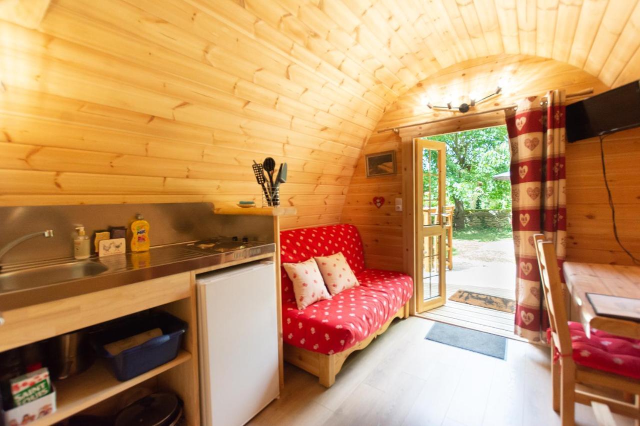 Cabane en bois avec bain nordique Asnieres-sur-Vegre Extérieur photo